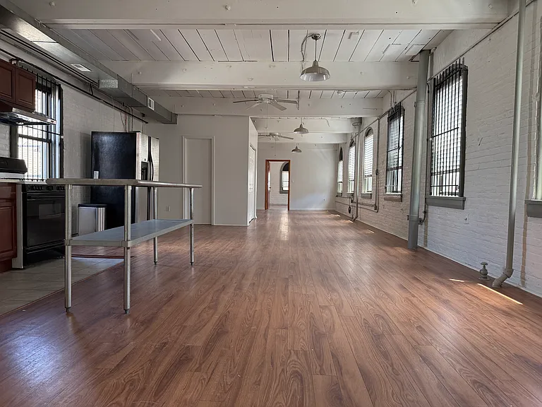 1011 Cherry St #4F — Photo 3
