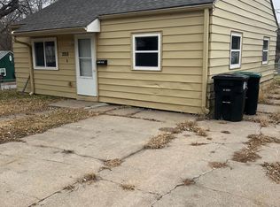 2015 N 37th St, Omaha, NE 68111