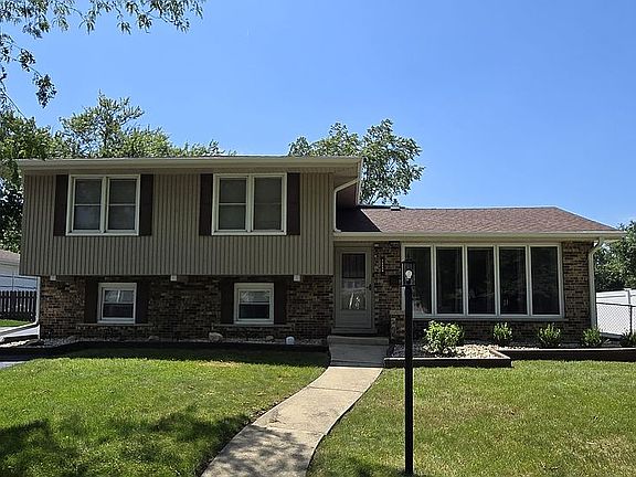 2nd image of 14904 Avenida Del Este St