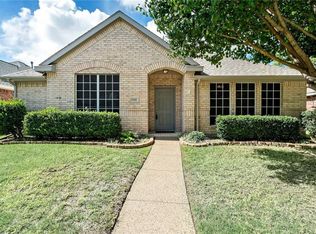 6321 High Cliff Dr, The Colony, TX 75056
