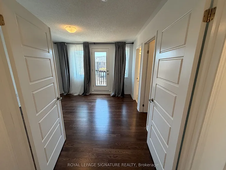 1392 William Halton Pkwy W — Photo 25