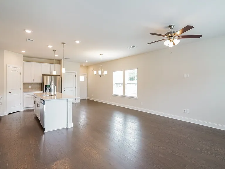 1701 Tahoma Dr — Photo 6