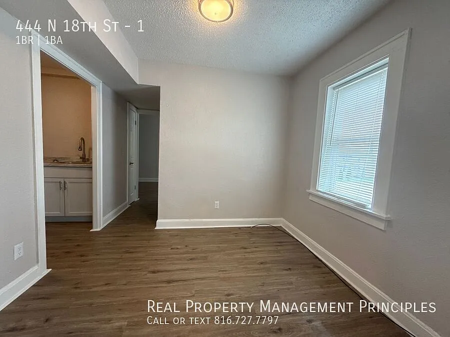 Pet Friendly 1st Floor 1 Bedroom 1 Bathroom Apartment! Deposit-Free living via Obligo! Se Habla E... — Photo 4