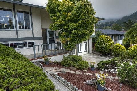 2nd image of 1018 Yosemite Dr