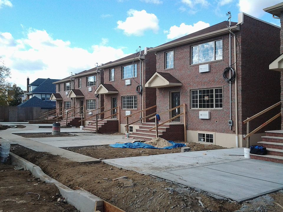 1st image of 21201 94th Ave
