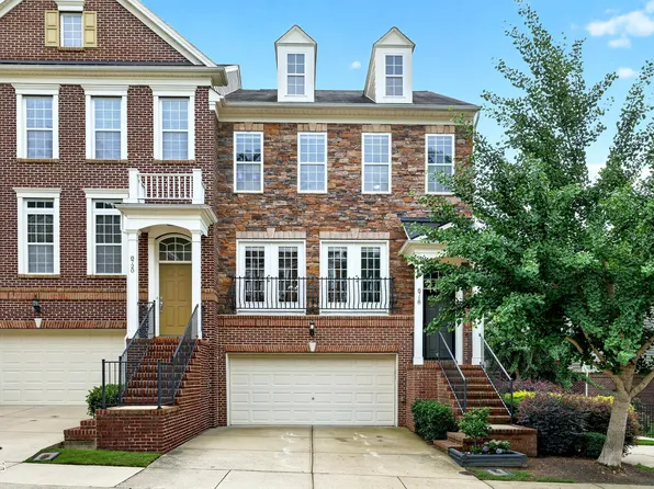 8718 Macedonia Lake Dr, Cary, NC 27518