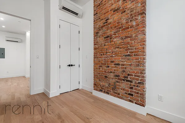 Rented by Rennit Inc. | media 11