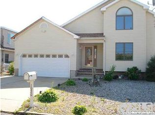 1020 Neosho Dr, Forked River, NJ 08731