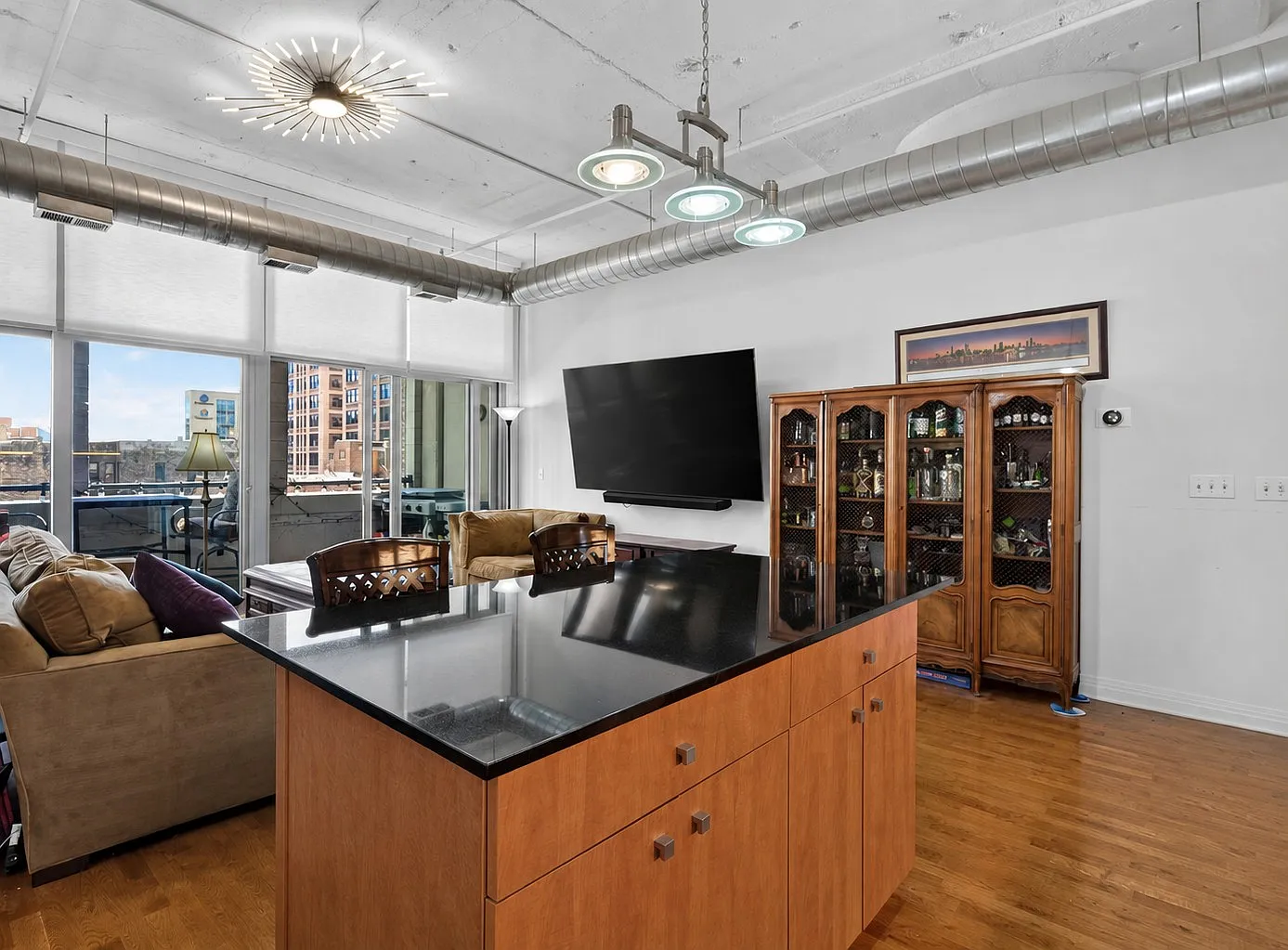 2 bed, 1181 sqft, $3,375 — Photo 2