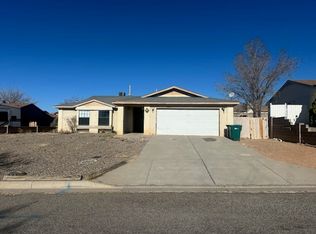 1957 Roanoke Dr NE, Rio Rancho, NM 87144