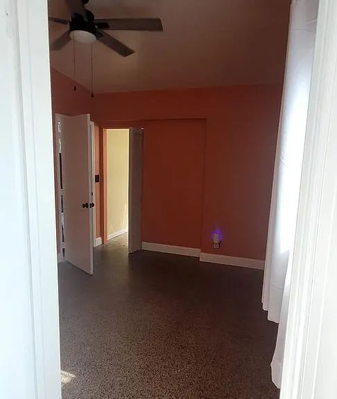 4330 SW 10th St #4330 — Photo 3