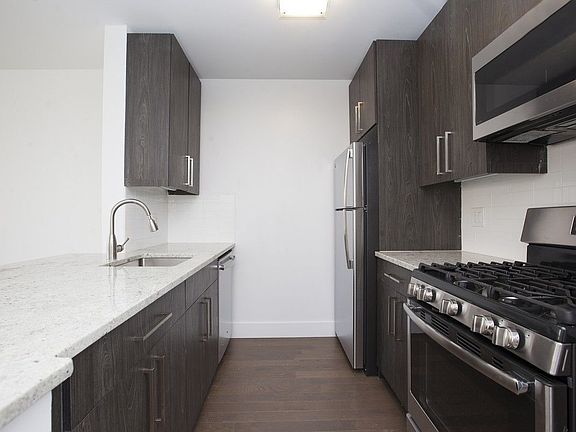 2nd image of 70 Battery Pl #18