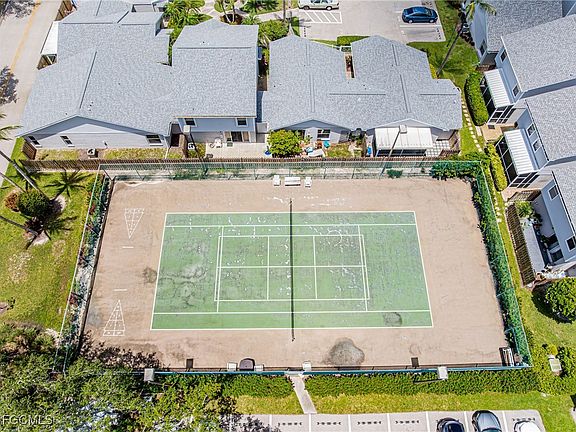 5th image of 14461 Summerlin Trace Ct APT 3