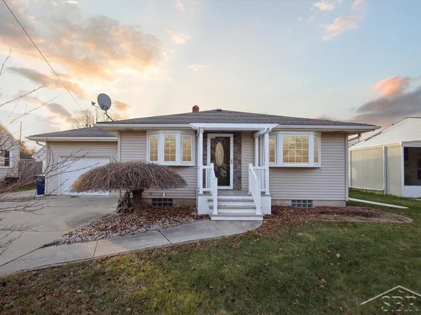 1702 S Grant St, Bay City, MI 48708