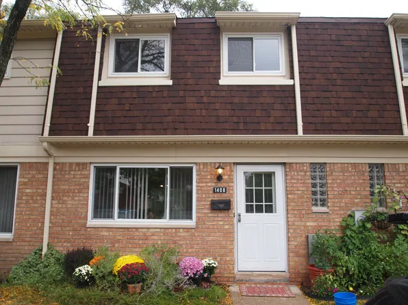 1408 Laurel Valley Dr #1, Waterford, MI 48327