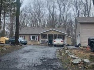 3422 Skycloud Dr, East Stroudsburg, PA 18302