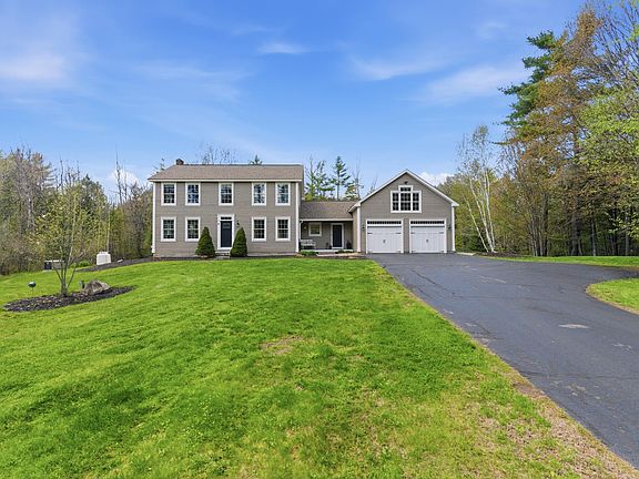 5th image of 105 Dyer Road