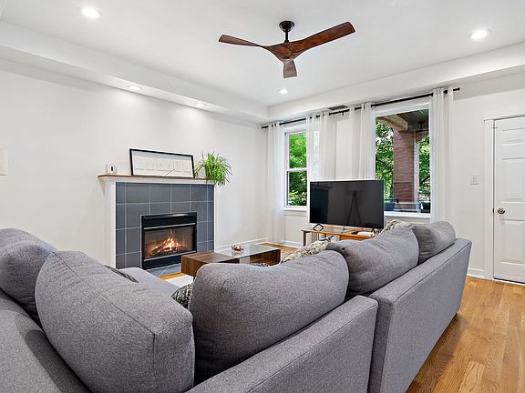 2nd image of 6107 S Kimbark Ave APT 1W