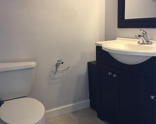 5th image of 250 174th St APT 2210