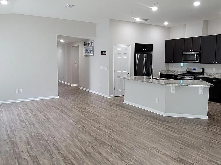 7747 Sunnydale Ln — Photo 8