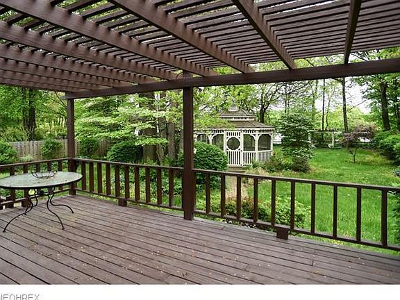 2nd image of 5875 Grovewood Dr