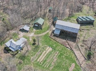 64 S Woods Rd, Hammond, NY 13646