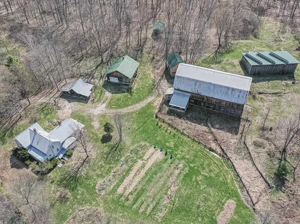 64 S Woods Rd, Hammond, NY 13646