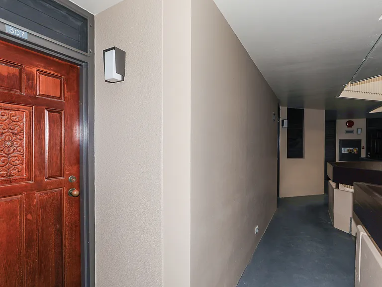 1441 Piikoi St #307 — Photo 22