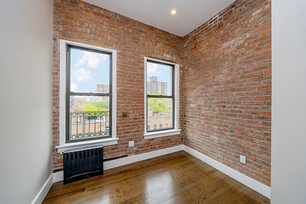 Rented by Douglas Elliman | media 7