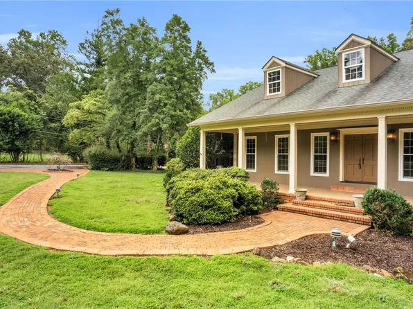 112 Briar Creek Ln, Anderson, SC 29621