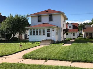 712 Hamilton Ave, Kingsford, MI 49802