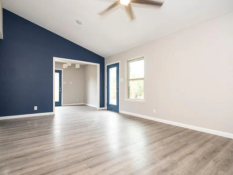 2526 Glen Springs Way #A — Photo 5