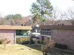 1127 Twin Points Rd, Hot Springs, AR 71913