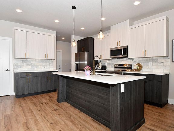 5th image of 4510 NE 59th Ave