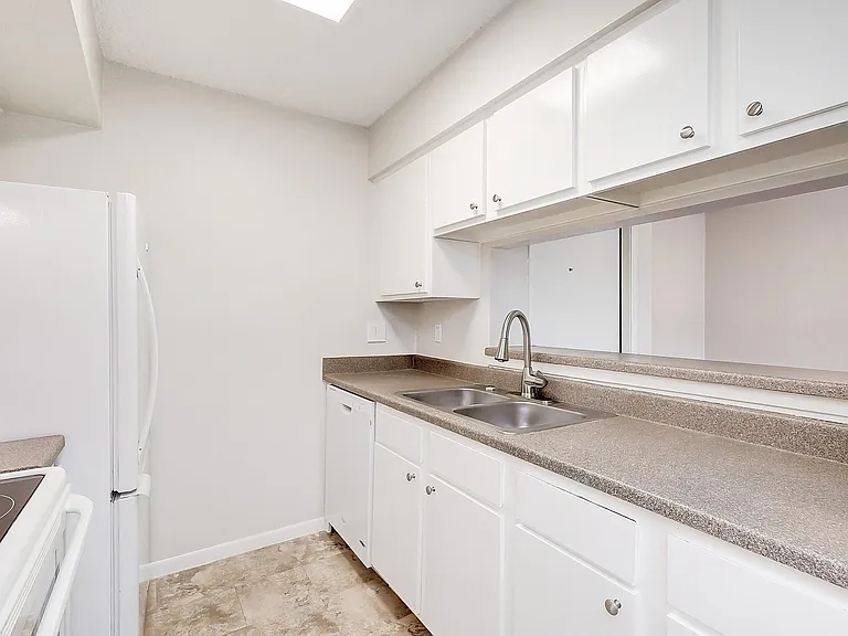 10110 Forum West Dr #128 — Photo 5