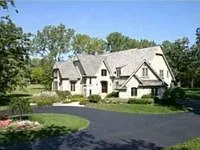 1402 Pearson Rd photo 1