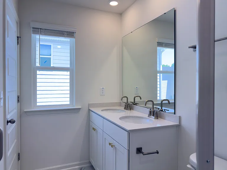 3015 Chrys St — Photo 46