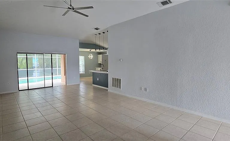 334 Reserve Dr — Photo 24