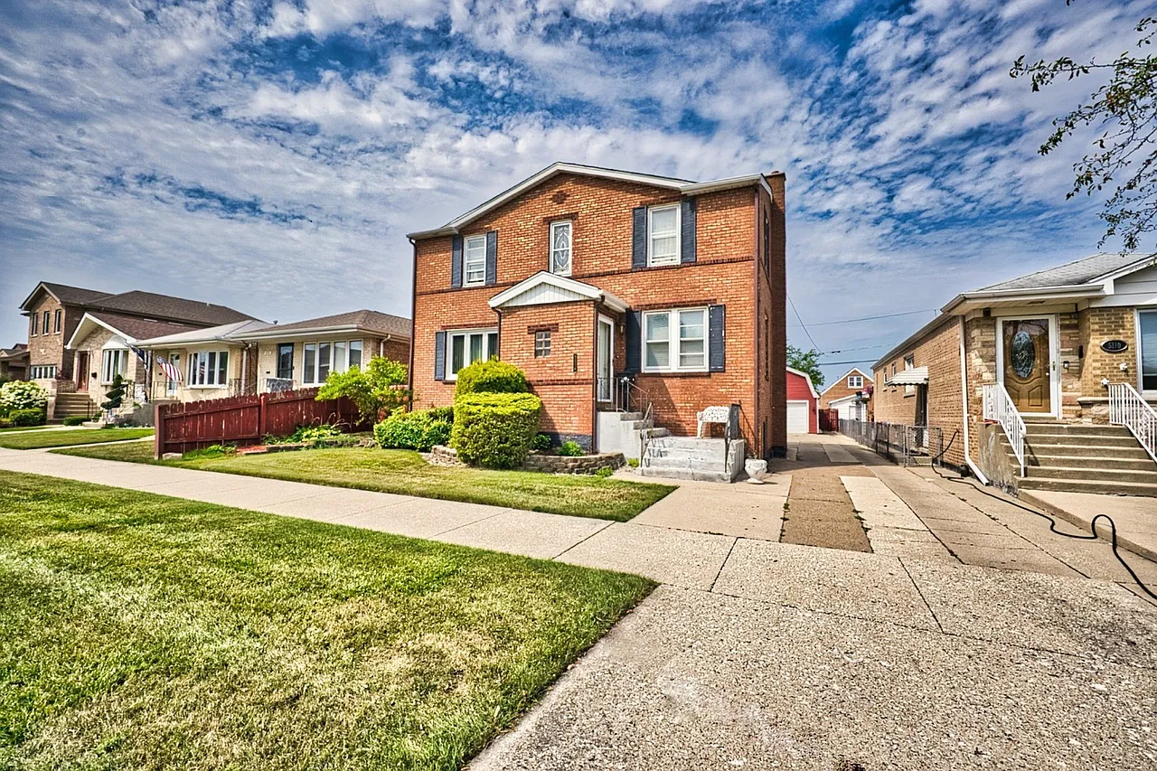 5114 S Mobile Ave — Photo 1