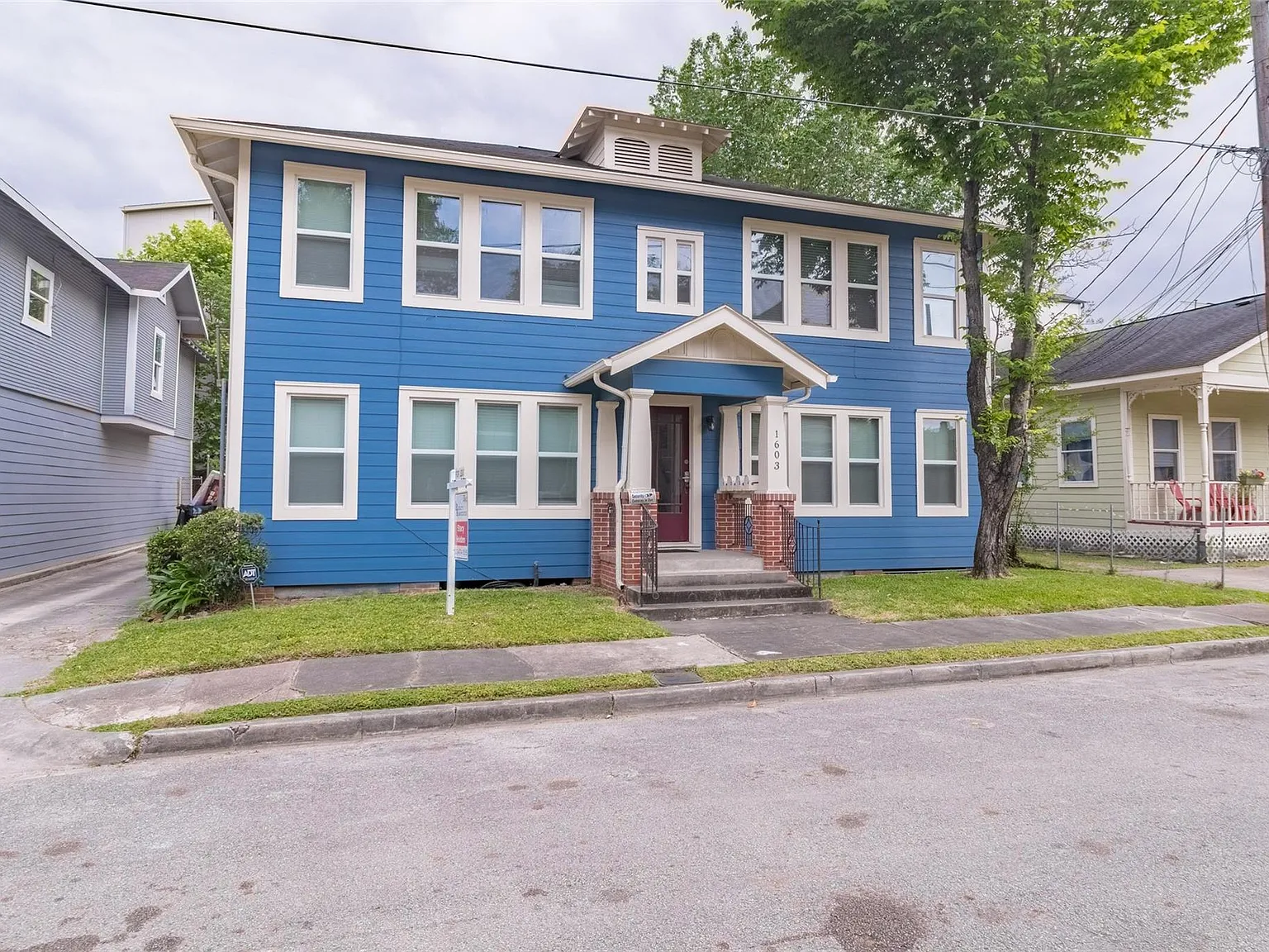 1 bed, 1.0 bath, 650 sqft, $1,200 — Photo 2