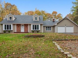 92 Blueberry Hill Rd, Bridgewater, CT 06752