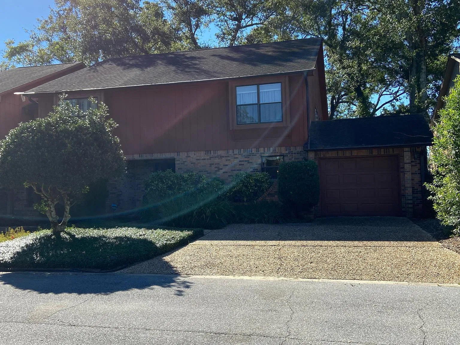 3 bed, 2.5 bath, 1714 sqft, $1,950 — Photo 1