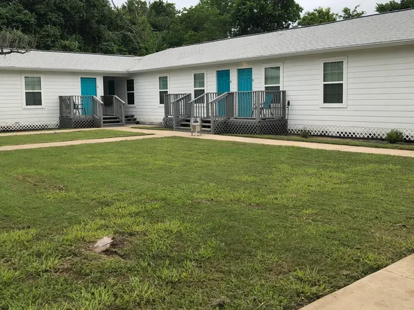 211 Lulac St #3, Alvin, TX 77511