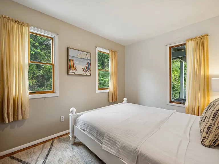 17 Franklin Dr — Photo 13