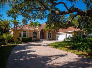 7350 Periwinkle Dr, Sarasota, FL 34231