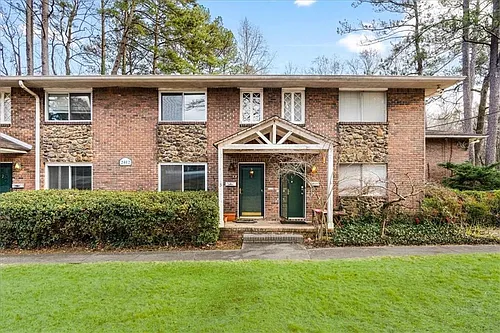 2412 Peachwood Cir NE #3 Photo 1
