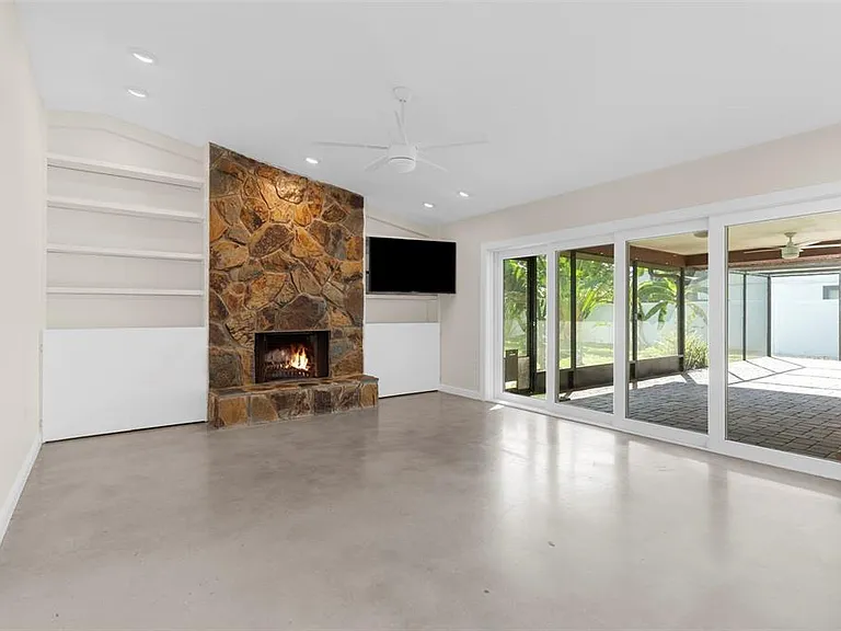 4250 Marlowe Dr — Photo 18