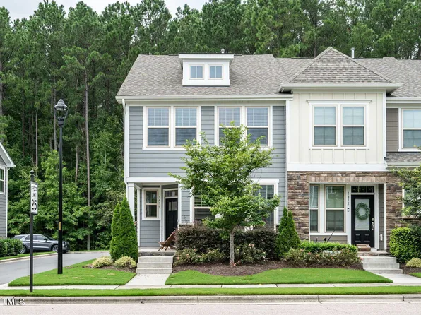 1416 Elk Falls Dr, Wendell, NC 27591