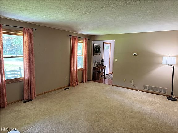 3rd image of 259 Highland Ave