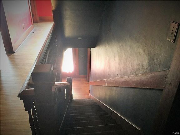 4th image of 101 N Jefferson St
